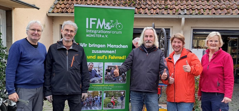 Vorstände von li. n. re: Bernhard Kirsten, Peter Hoerster, Dirk Hache, Jörg Rostek und Marianne Kurlemann.